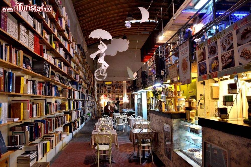 libreria_ler_devagar_lx_factory_lisbona_portogallo